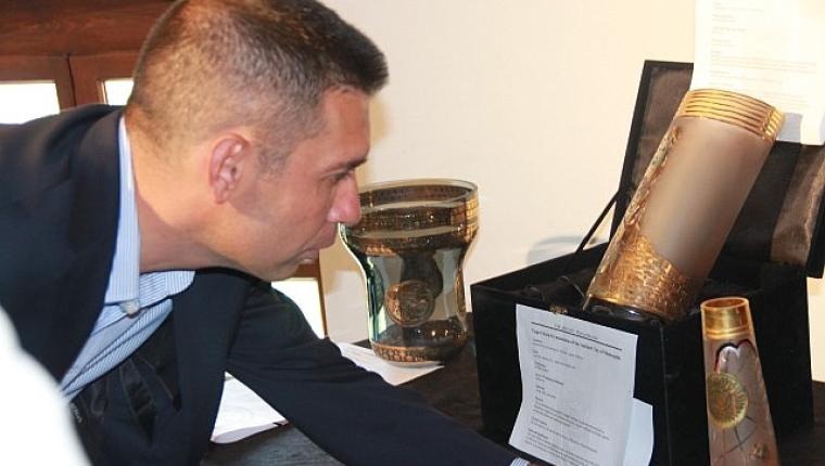 Seferihisarlı sanatçılardan Efes Selçuk'ta ''Cam'da Antik Ege'' sergisi