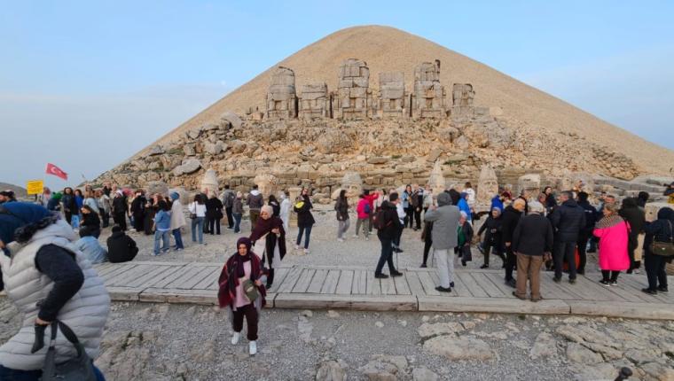 Rotel Tours yıllar sonra yeniden Nemrut’ta: ‘Kahta bizim ikinci evimiz’