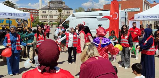 Adıyaman Üniversitesi’nde ‘Çocuk Fest’26’ renkli görüntelere sahne oldu - Videolu Haber