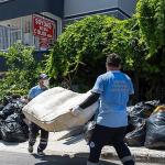 Çöp evden 5 kamyon atık çıkarıldı