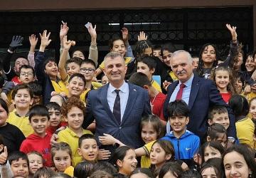 Başkan Sezer Öğrencilerin Hayat Bilgisi Dersine Konuk Oldu
