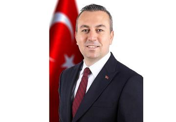 Sivas Belediye Başkanı Dr. Adem Uzun, Ramazan Bayramı münasebetiyle bir kutlama mesajı yayınladı.