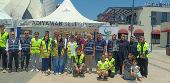 Adıyamanlılar Vakfı Adıyaman Şubesi’nden aşure ikramı - Videolu Haber