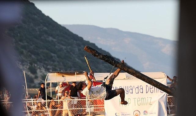 Denizcilik ve Kabotaj Bayramı'nın 100. yılı Antalya'da coşkuyla kutlandı