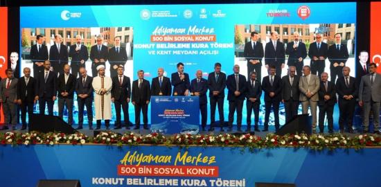 Bakan Kurum: ‘Kara gün kararıp kalmaz, Adıyaman yıkıldığı yerden doğruluyor’ - Videolu Haber