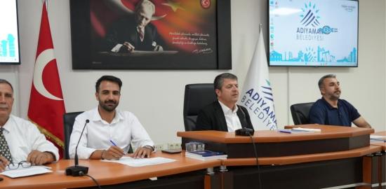 Başkan Tutdere: ‘Kiralık araç devrini kapattık, kendi araç filomuzu oluşturduk’ - Videolu Haber