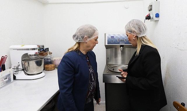 Karşıyaka Belediyesi'nden bayram öncesi tatlıcı denetimi Karşıyaka Belediyesi'nden bayram öncesi tatlıcı denetimi