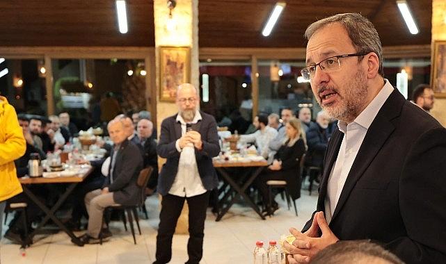 Menemen'de gönüller bu kez sahurda buluştu Menemen'de gönüller bu kez sahurda buluştu