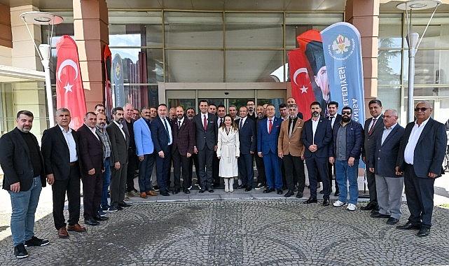 Başkan Zeyrek, Manisa Ağrılılar Derneği üyeleri ile bir araya geldi Başkan Zeyrek, Manisa Ağrılılar Derneği üyeleri ile bir araya geldi