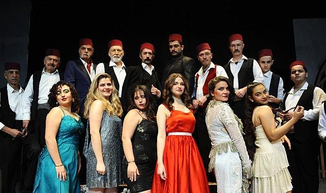 Karşıyaka Belediye Tiyatrosu'nda perde kapanıyor