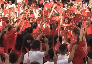 Çevre Şehircilik Bakanlığı’ndan Afet Bölgesinde 23 Nisan Coşkusu