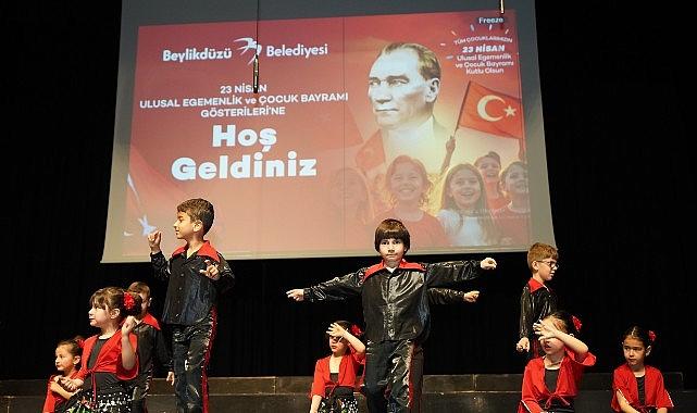 Beylikdüzü'nde 23 Nisan Coşkusu Miniklerle Devam Ediyor