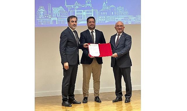 KONBELTAŞ Türkiye'nin İlk TSE Onaylı Etliekmek Üretim Belgesini Aldı KONBELTAŞ Türkiye'nin İlk TSE Onaylı Etliekmek Üretim Belgesini Aldı