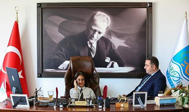 Narlıdere'de, Başkan Erman Uzun koltuğu Boran'a devretti