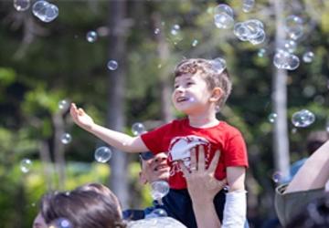23 Nisan neşesi tüm İzmir'i sardı
