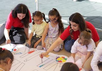 Vodafone gönüllüleri, Gaziantepli çocukların 23 Nisan coşkusuna ortak oldu
