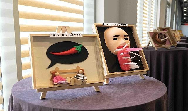 Bu sergide Türkçe'nin zenginlikleri anlatılıyor