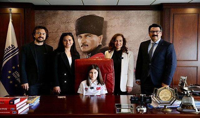 Atatürk'ün çocukları 23 Nisan'ı gururla kutladı