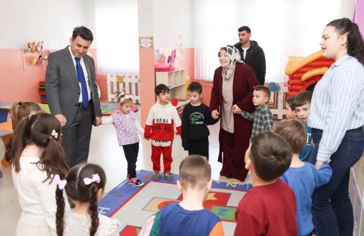 Vali Aygöl, Bilecik Anaokulu'nu Ziyaret Etti Vali Aygöl, Bilecik Anaokulu'nu Ziyaret Etti