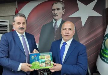 Faruk Çelik, Artvin Ticaret Borsası’nı Ziyaret Etti