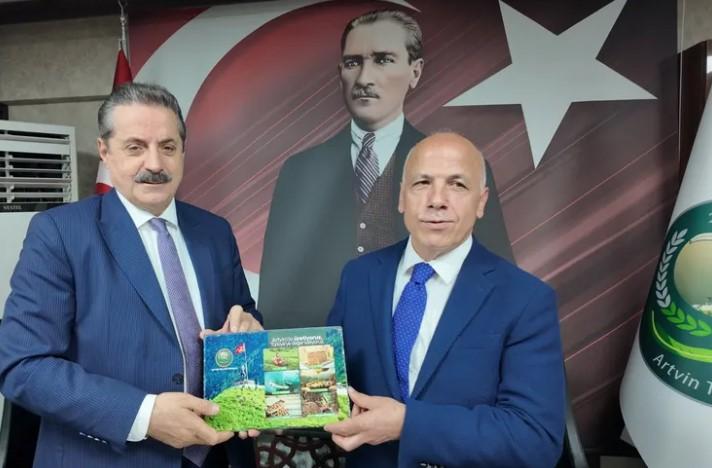 Faruk Çelik, Artvin Ticaret Borsası’nı Ziyaret Etti Faruk Çelik, Artvin Ticaret Borsası’nı Ziyaret Etti