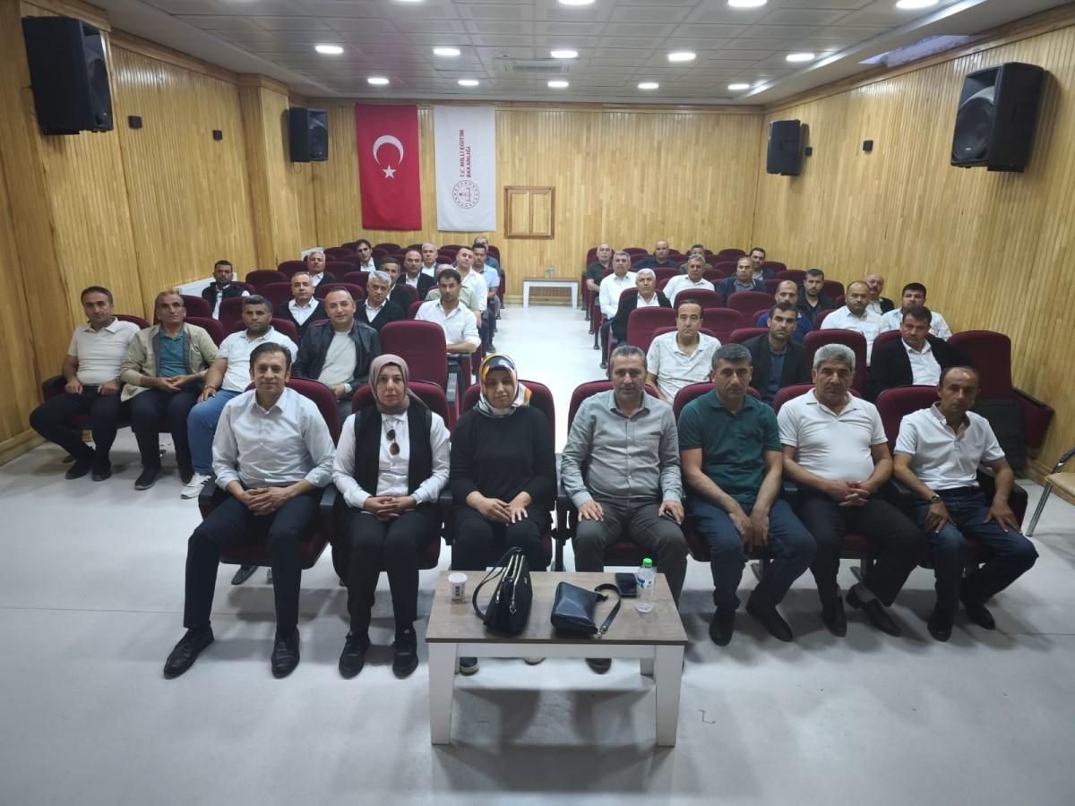 Toplu taşımada hizmet kalitesi artacak: Adıyaman Belediyesi’nden şoförlere iletişim eğitimi Toplu taşımada hizmet kalitesi artacak: Adıyaman Belediyesi’nden şoförlere iletişim eğitimi