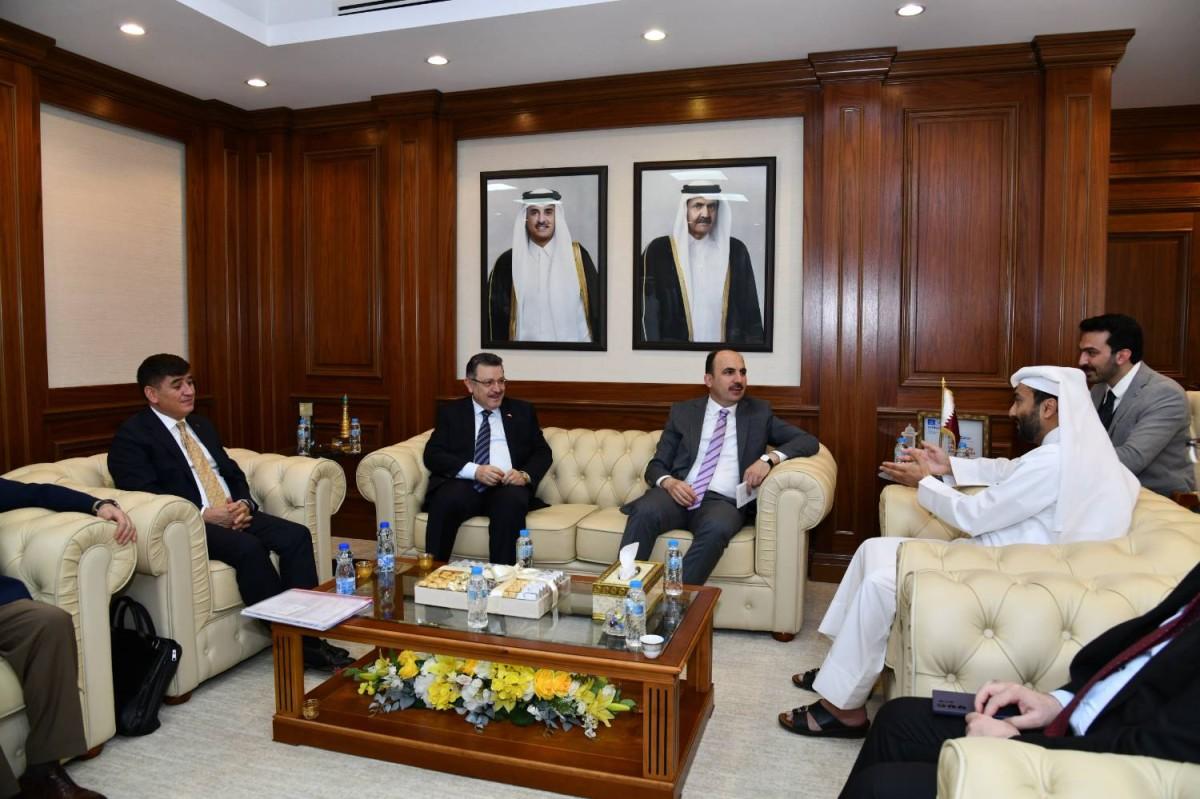 Başkan Genç’ten Doha Belediyesi’ne Resmi Ziyaret Başkan Genç’ten Doha Belediyesi’ne Resmi Ziyaret