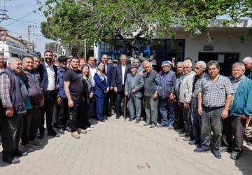 Başkan Tugay, Menderes’in Köylerinde Üreticilerle Bir Araya Geldi