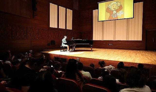 Çocuklar AASSM'de “Mozart" ile tanıştı Çocuklar AASSM'de “Mozart" ile tanıştı