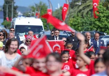 Aliağalılar 23 Nisan Çocuk Bayramı'nı Avcı Ramadan Parkı'nda Kutladı