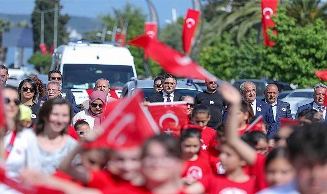 Aliağalılar 23 Nisan Çocuk Bayramı'nı Avcı Ramadan Parkı'nda Kutladı