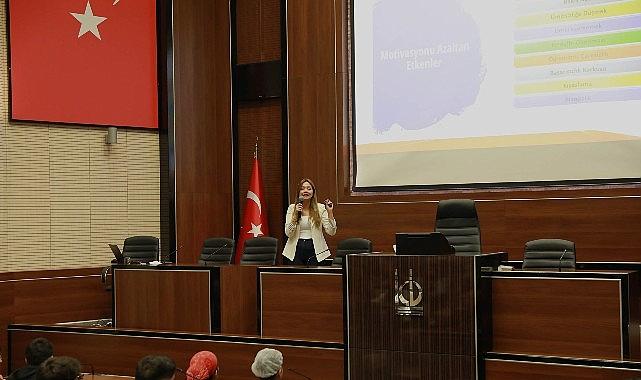 Sınava Hazırlanan Öğrencilere Destek Sınava Hazırlanan Öğrencilere Destek