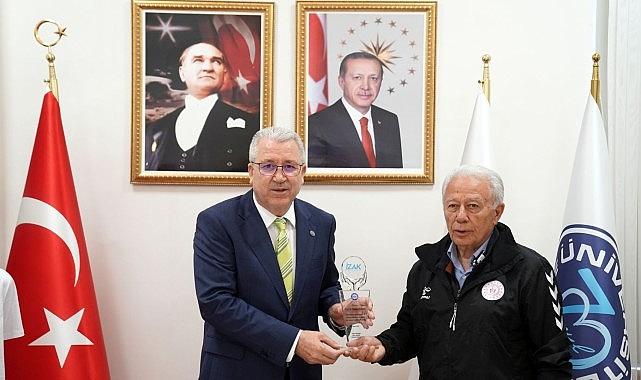 Rektör Prof. Dr. Budak, “Sporun ve sporcunun her daim yanındayız"