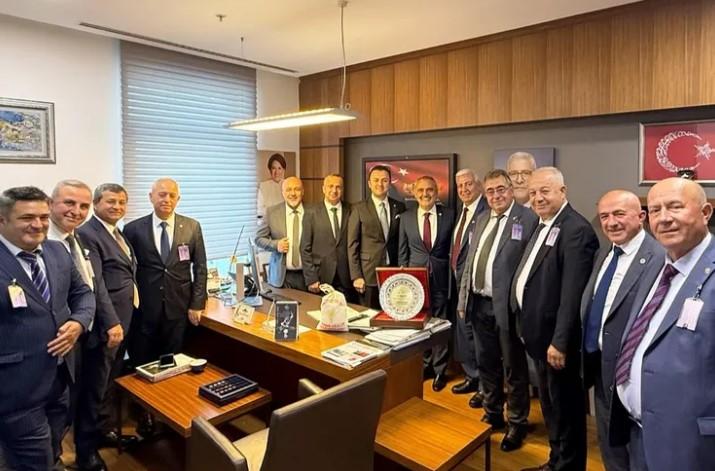 Keşan, İpsala ve Enez Heyetinden Edirne Milletvekillerine İş Birliği Mesajı Keşan, İpsala ve Enez Heyetinden Edirne Milletvekillerine İş Birliği Mesajı