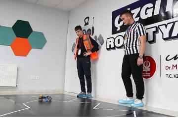 Robot Yarışmasında Ödüller Sahiplerini Buldu