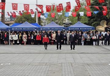 23 Nisan Ulusal Egemenlik ve Çocuk Bayramı'nın 105. yıl dönümü Gölcük'te coşku ile kutlandı.