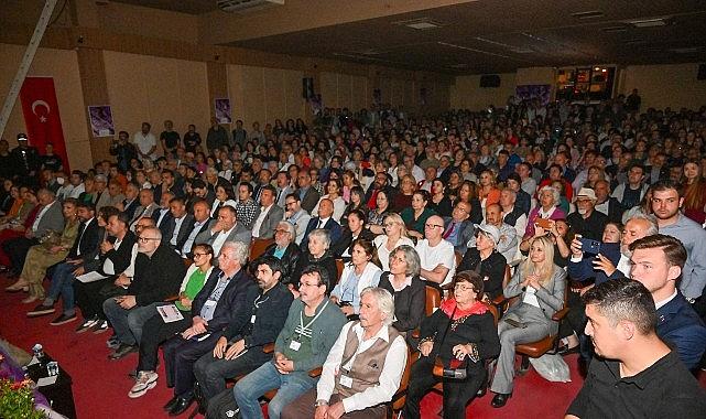 Salihli'de Şiire Açılan Pencere Yeniden Aralandı Salihli'de Şiire Açılan Pencere Yeniden Aralandı