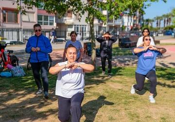Konak'ta açık havada spor keyfi başladı