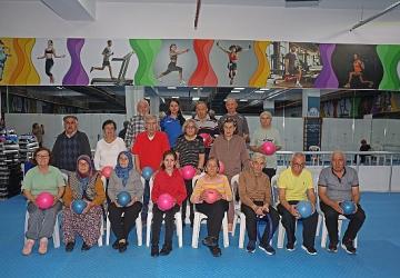 Parkinson hastaları sporla hayata bağlanıyor