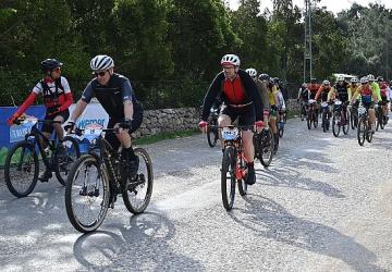 Trans Taurus Dağ Bisikleti Etap Yarışları devam ediyor