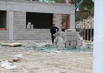Tekirova pazar yerinde çalışmalar sürüyor