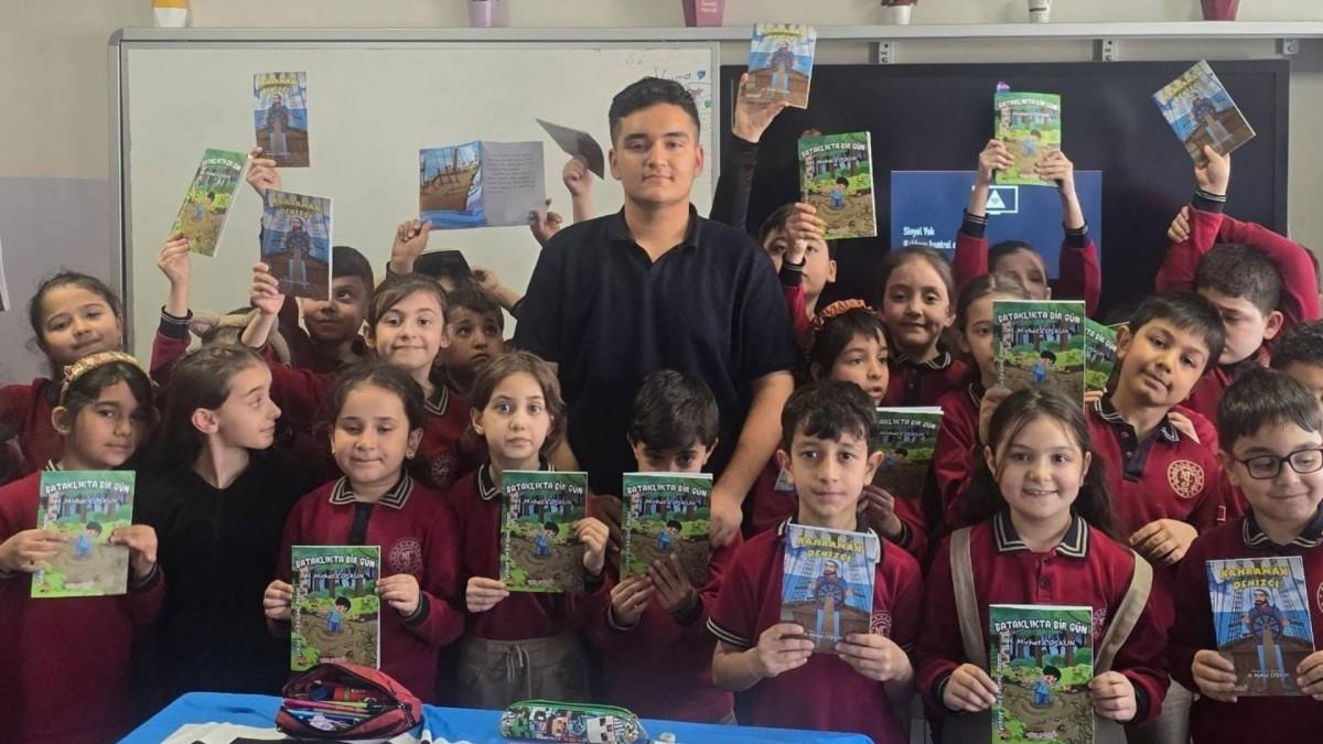 Türkiye’nin en genç yazarı Hüseyin Mirhat Coşkun Gaziantepli öğrencilerle buluştu Türkiye’nin en genç yazarı Hüseyin Mirhat Coşkun Gaziantepli öğrencilerle buluştu