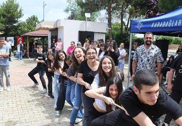 Karabağlar'da baharın coşkusu gençlerle buluştu