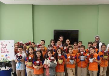 Büyükşehir'in “Yerli Tohum Milli Tarım" Projesi'nde "En Güzel Çiçek Benim Annem" Etkinliği