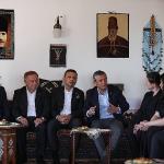 Başkan Tugay, İstanbul'da CHP Genel Başkanı Özgür Özel ile bir araya geldi