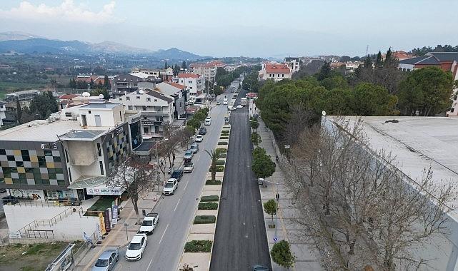 Borçlar azaldı, çalışmalar arttı: Başkan Balkan Urla'da durmadan çalışıyor Borçlar azaldı, çalışmalar arttı: Başkan Balkan Urla'da durmadan çalışıyor
