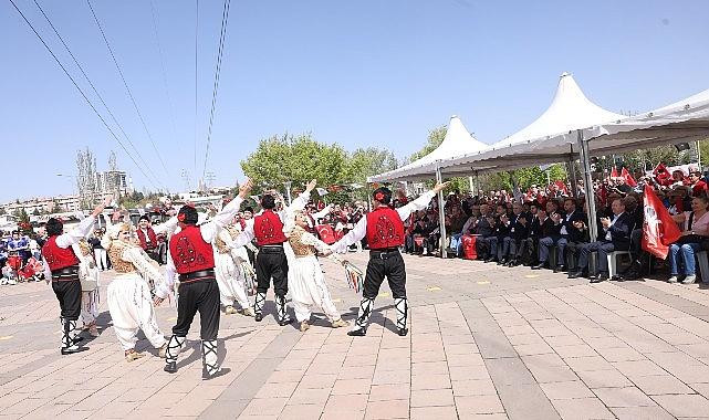 Çankaya'da 23 Nisan Coşkusu Atapark'ta Başladı