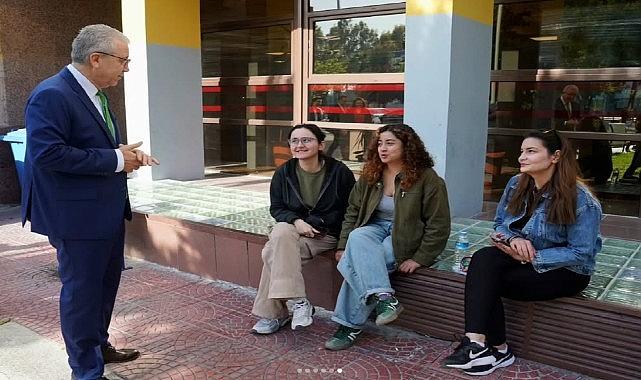 Rektör Prof. Dr. Budak, “Öğrencilerimizin akademik gelişimlerine katkı sunmayı sürdürüyoruz"