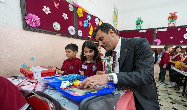 Başkan Zeyrek'ten Minik Öğrencilere 23 Nisan Sürprizi