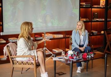 Levâic Talks Serisinin İkincisi Gerçekleşti: Sosyal Hayatın Birey Üzerindeki Etkisi Masaya Yatırıldı